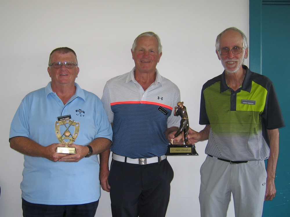 C Grade winner Wayne Gates with Champions Bruce Bower & Horst Eberius
